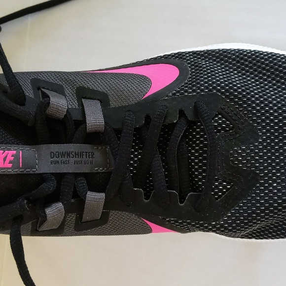 Nike Downshifter Running Sneaker 10 Black Pink - Picture 14 of 16